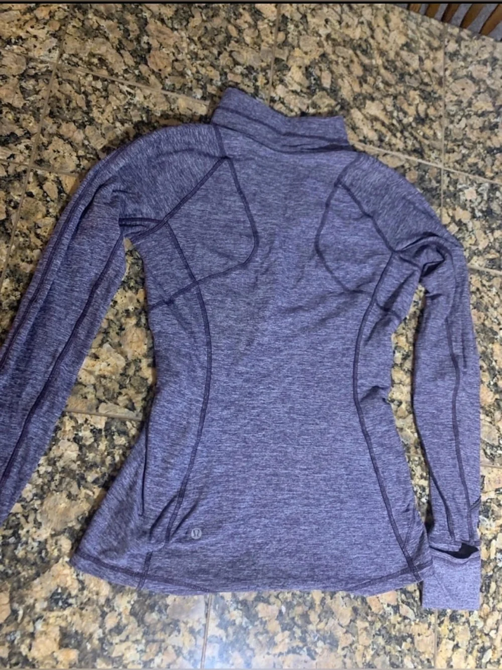Lululemon  1/4 zip pullover size 6 long sleeve mock neck athletic top run